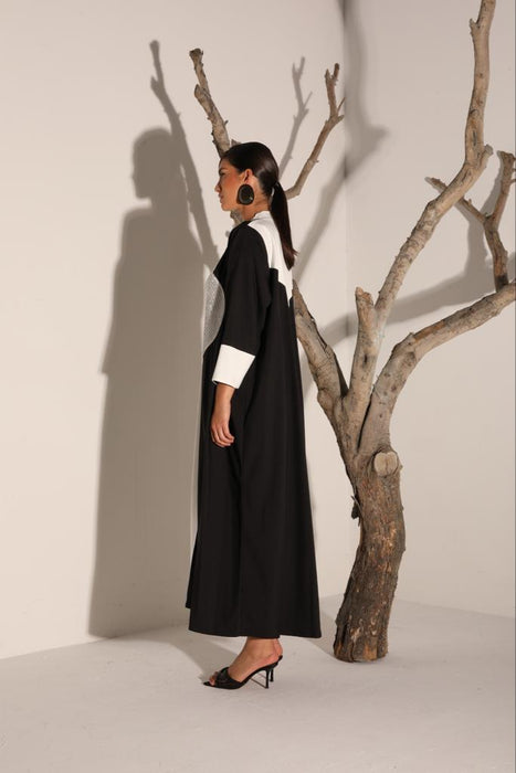 Monochrome Moonflower Abaya