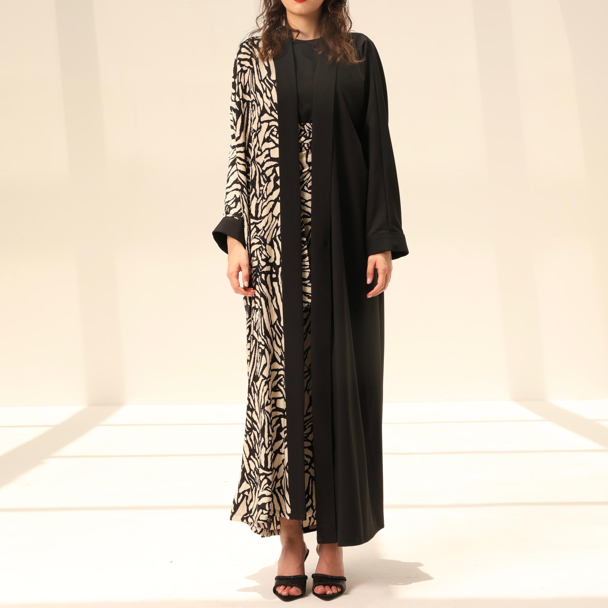 Abstract Print Abaya Set  (Abaya,Top,Skirt,Shaila)