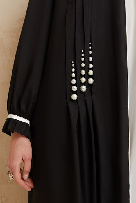 Black Atlas Pleated Pearl Abaya